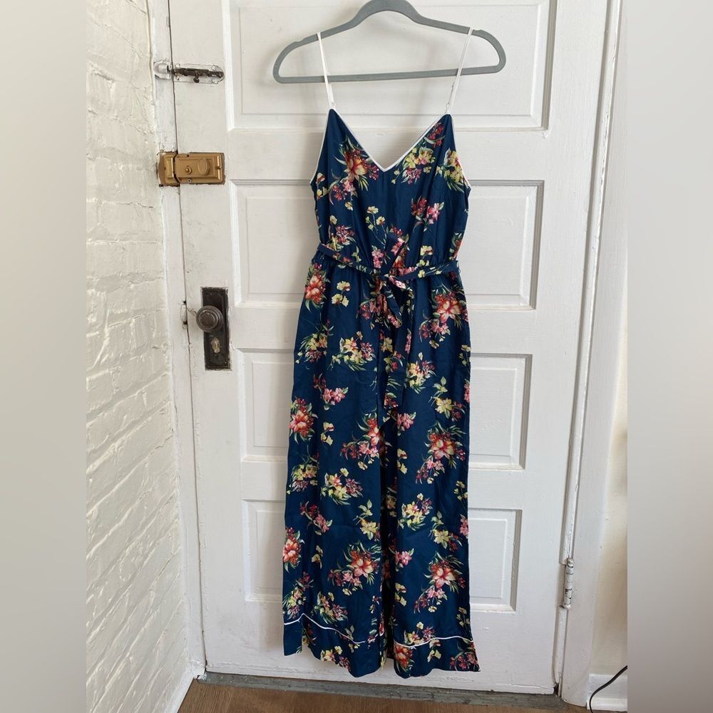 DO+BE Navy Floral Jumpsuit Size Small